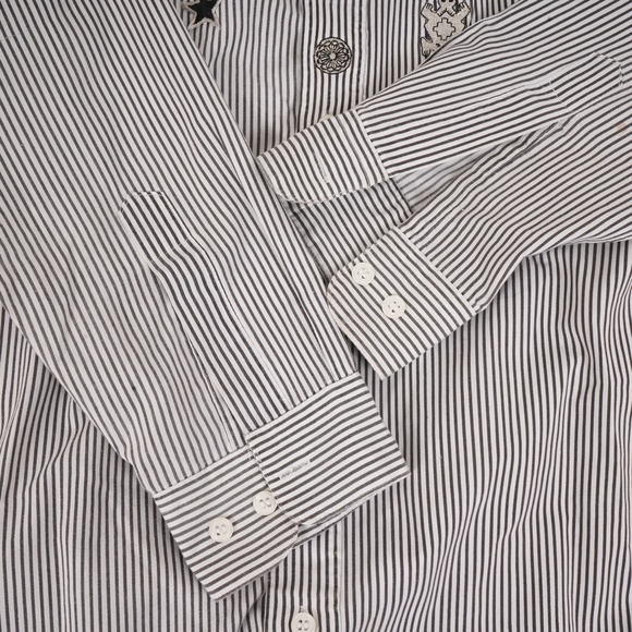 90's Vintage Stud3 Connection w/ Rabbit, Turtle, Snake, Star Patches Size Small - Picture 8 of 8